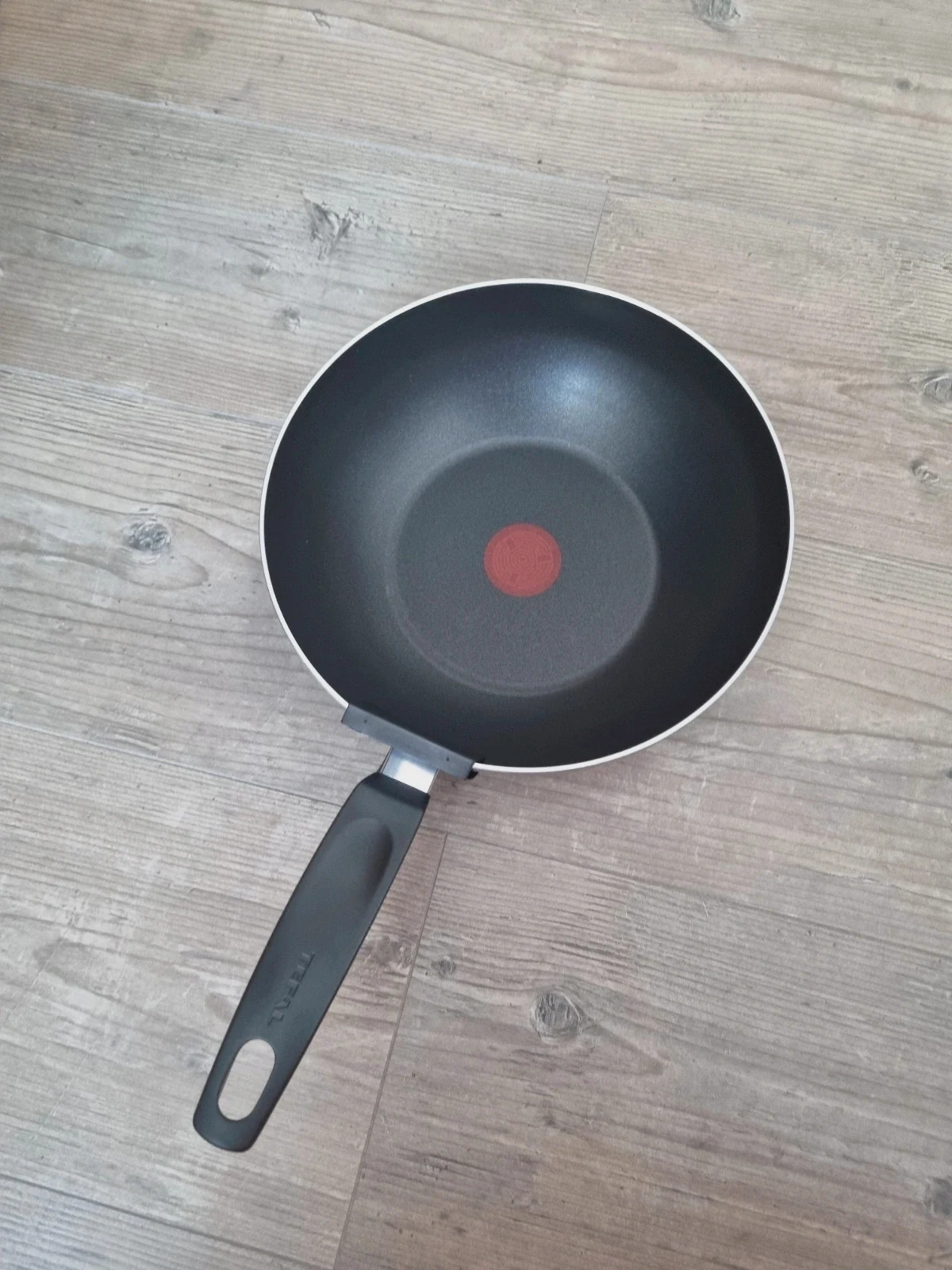 Poêle à wok tefal
