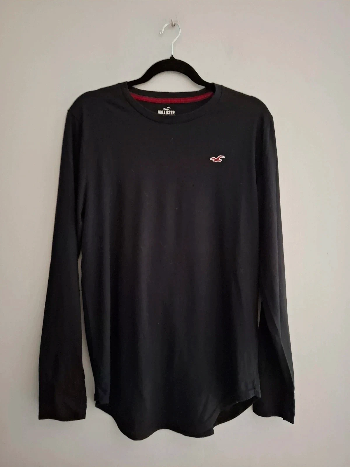 Camiseta Manga Larga Hollister Negra - Talla M