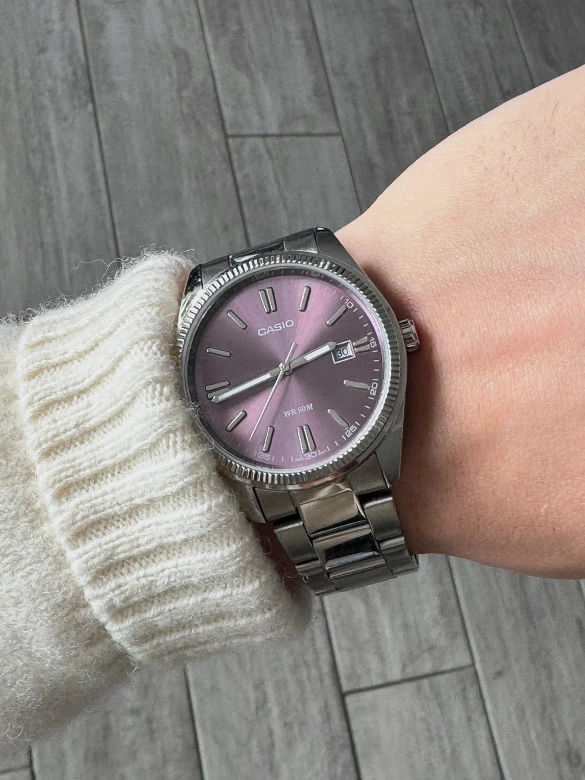 Montre Casio purple / mauve violet