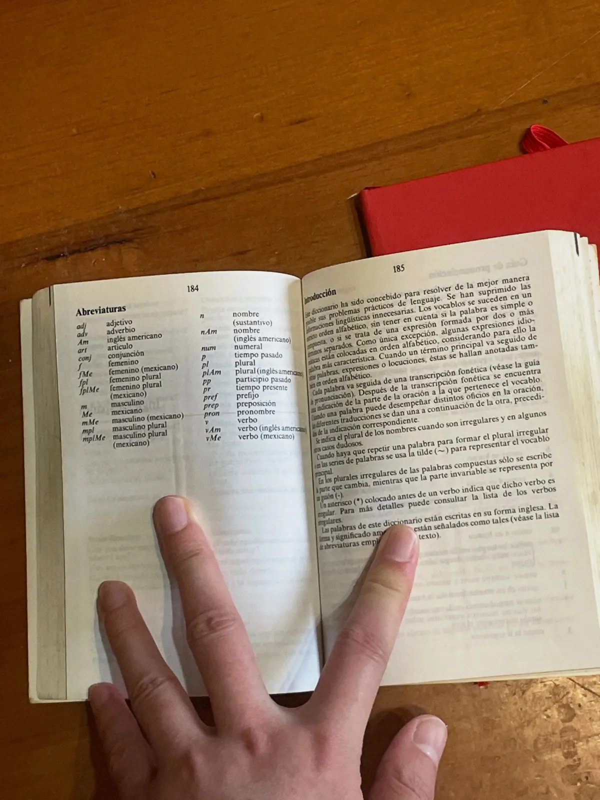 Mini diccionario de bolsillo + libreta pequeña – Berlitz 2