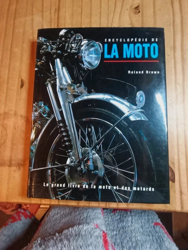 Encyclopédie De La Moto (Roland Brown)