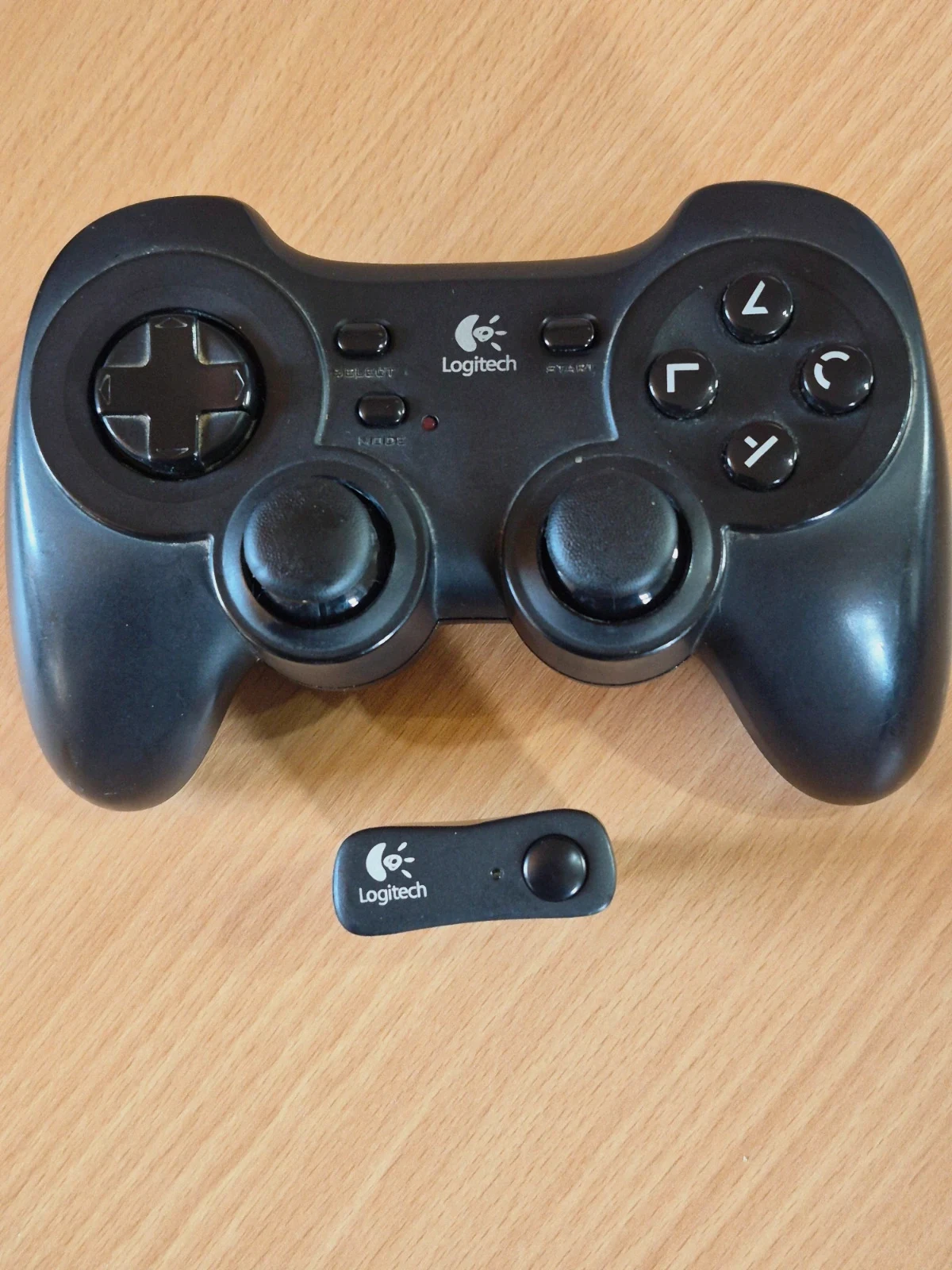 Manette PS2 Logitech G-X2H14A Sans Fil avec Dongle d'origine