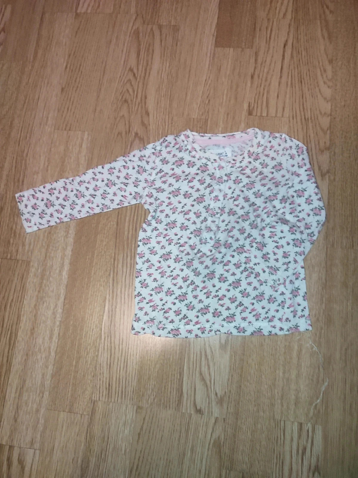 Camiseta flores – H&M – taille 6-9 mois / 68 cm