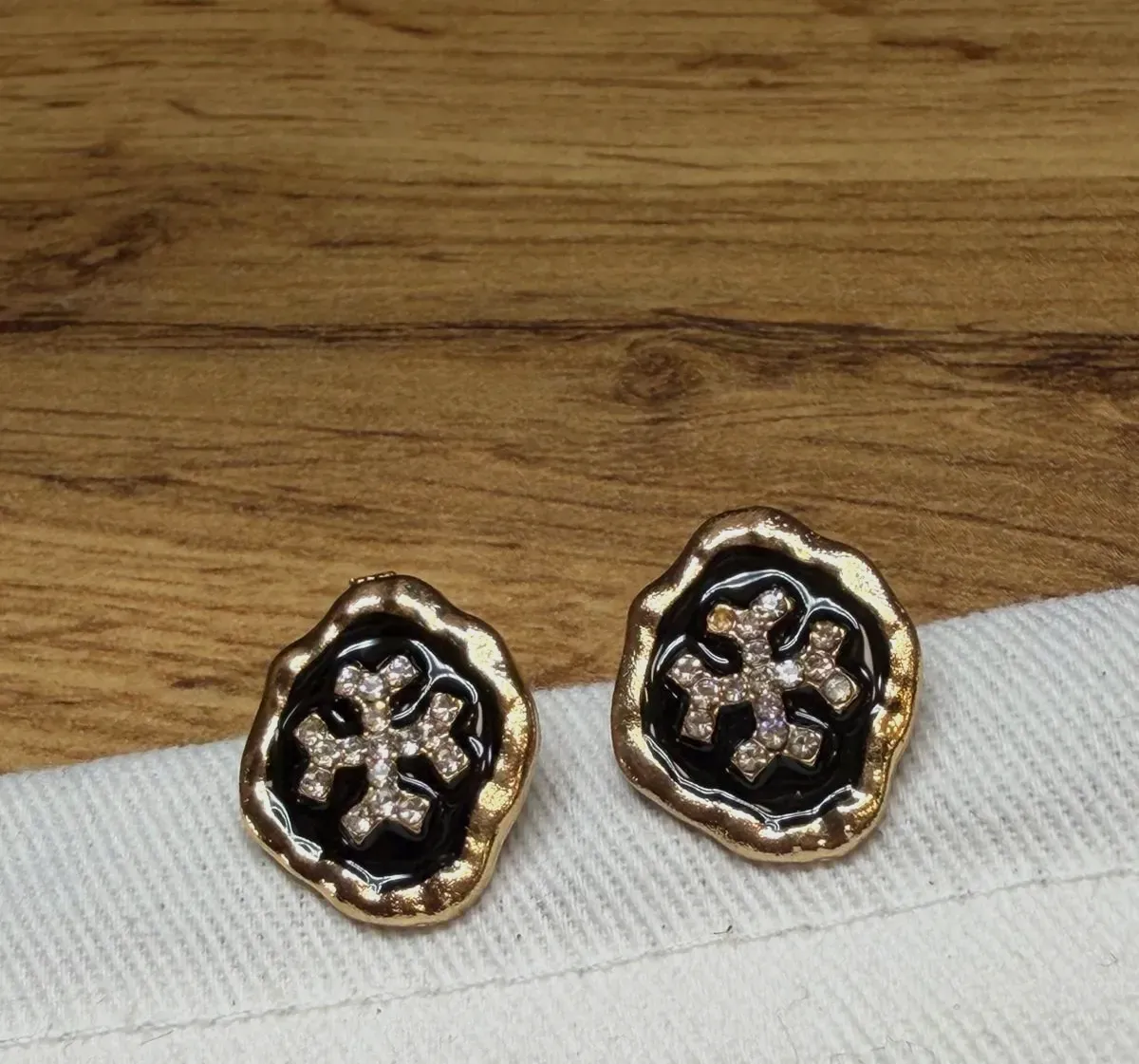 Boucles d'oreilles Kate Spade dorées et noires – kate spade – doré et noir – taille Taille unique 2
