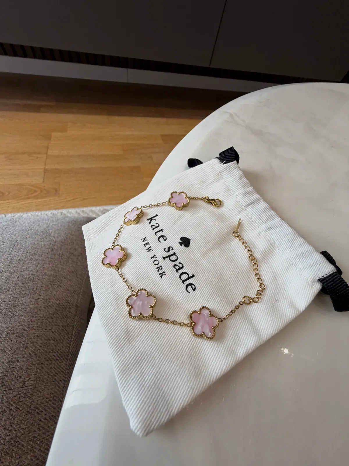 Bracelet Kate Spade doré fleurs roses – kate spade – doré – taille Taille unique 3