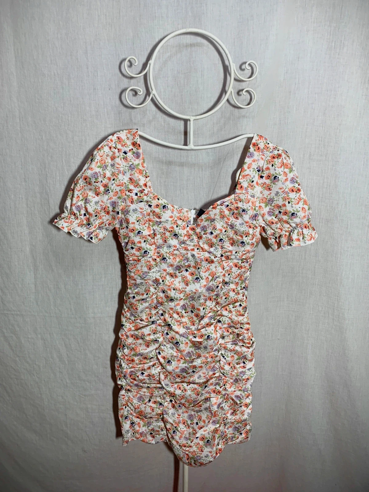 Vestido Floral Fruncido con Mangas Abullonadas | Floral Ruched Puff Sleeve Dress | SBetro – SBetro – taille S / 36 / 8