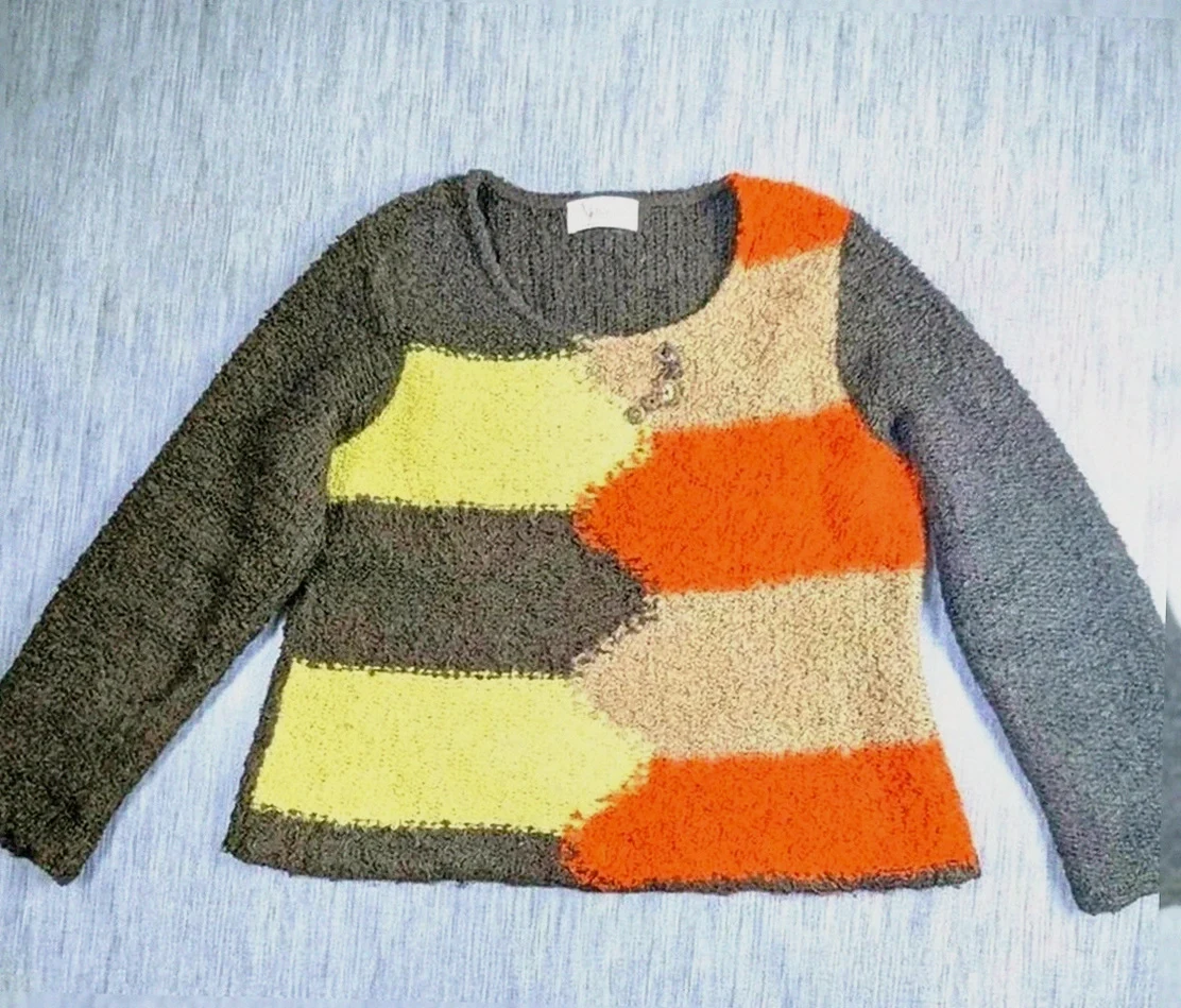Pull Affinités by Armand Thiery – Maille bouclette multicolore crazy avec détail noix de coco