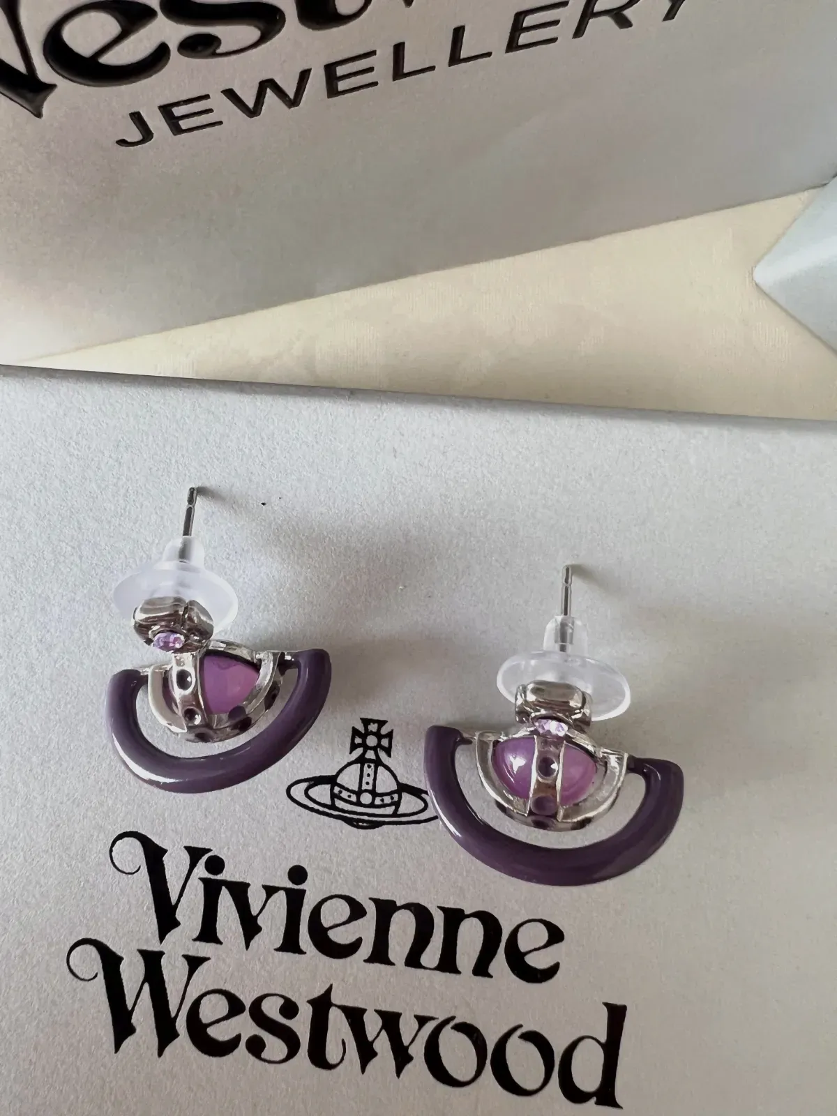 Boucles d'oreilles Vivienne Westwood Orb violettes – Vivienne Westwood – violet – taille Taille unique 6