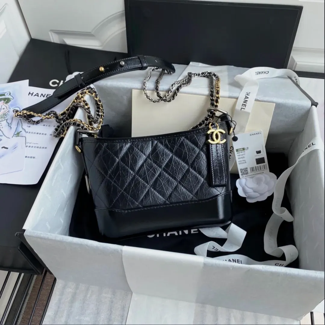 Chanel sac à main chaîne dorée noir – Chanel – noir – taille Taille unique 4