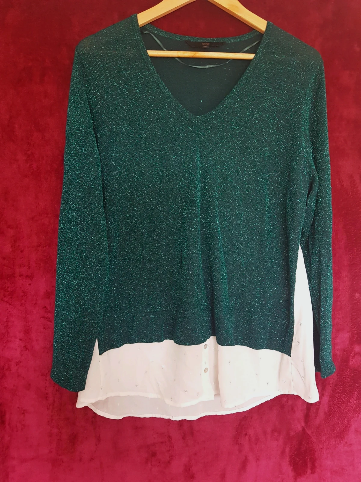 Pull a paillettes col V taille XL de la marque Elogy – Elogy – taille XL / 42 / 14
