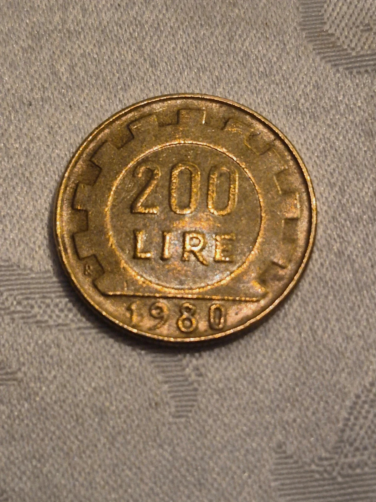Pièce de 200 lire italienne (1980)