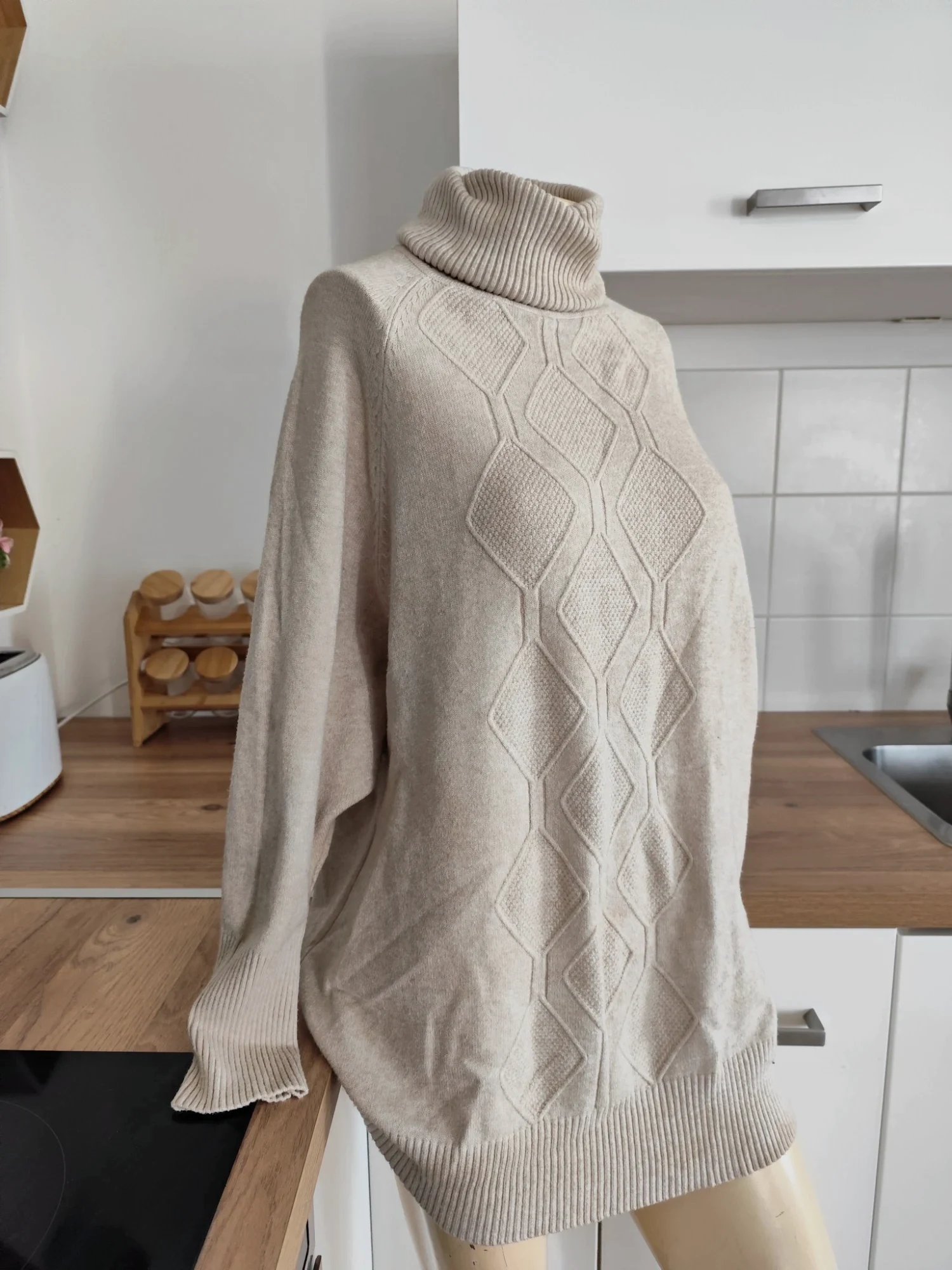 superbe pull long col roule taille 38