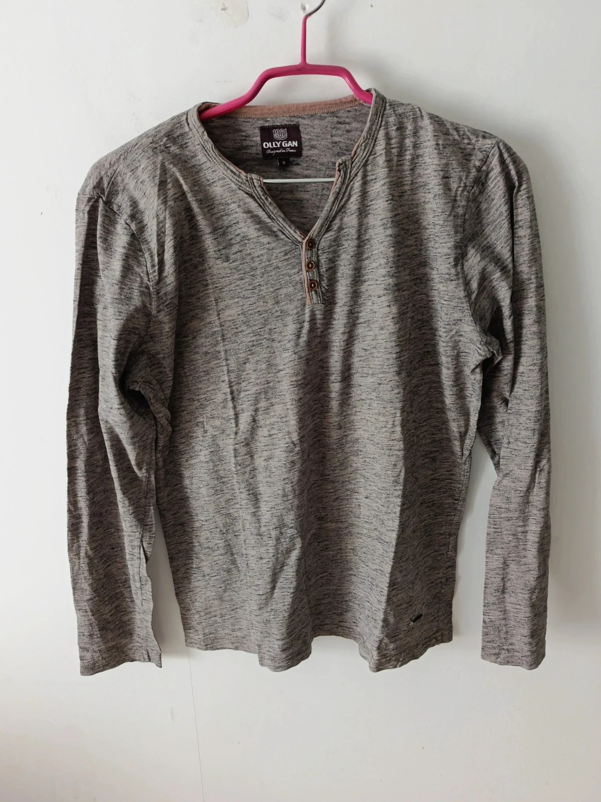💛Je vends ce t-shirt à manches longues de la marque Olly Gan💛 – Olly – taille M
