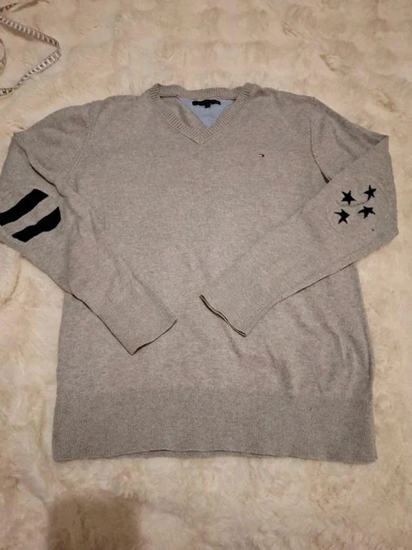 Pull-over Gris Tommy Hilfiger Col V en Cachemire et Coton Taille XS / 14 Ans – Tommy Hilfiger – taille XS