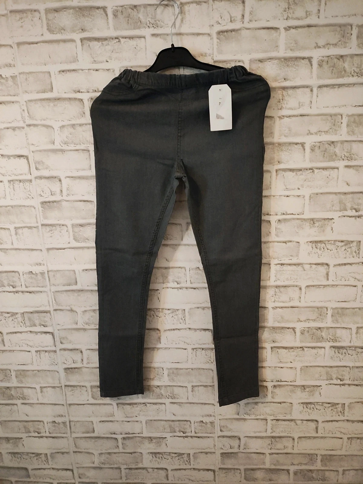Skinny jeans 👖 – Pernia – taille 11 ans / 146 cm