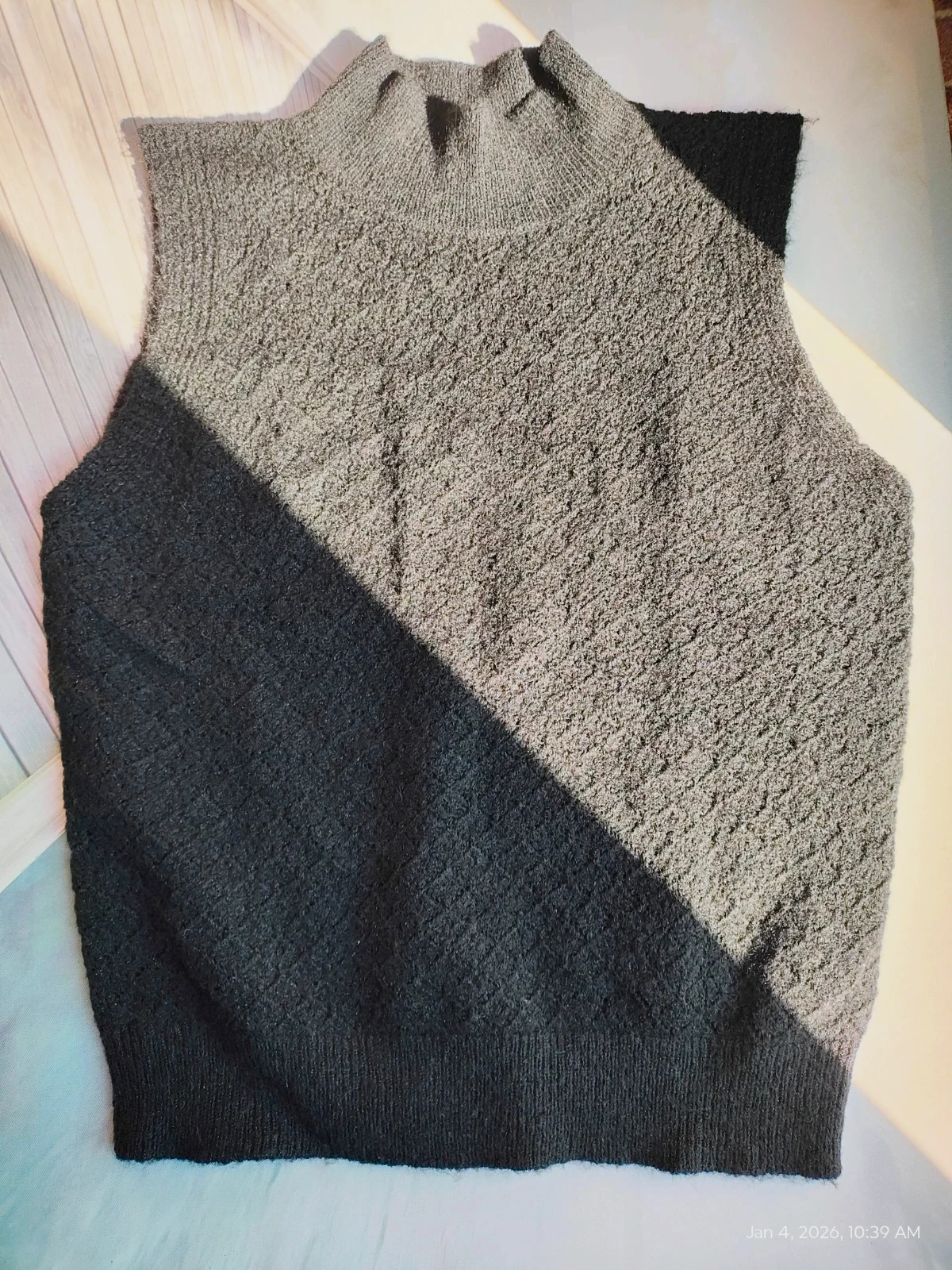 Slive less sweater