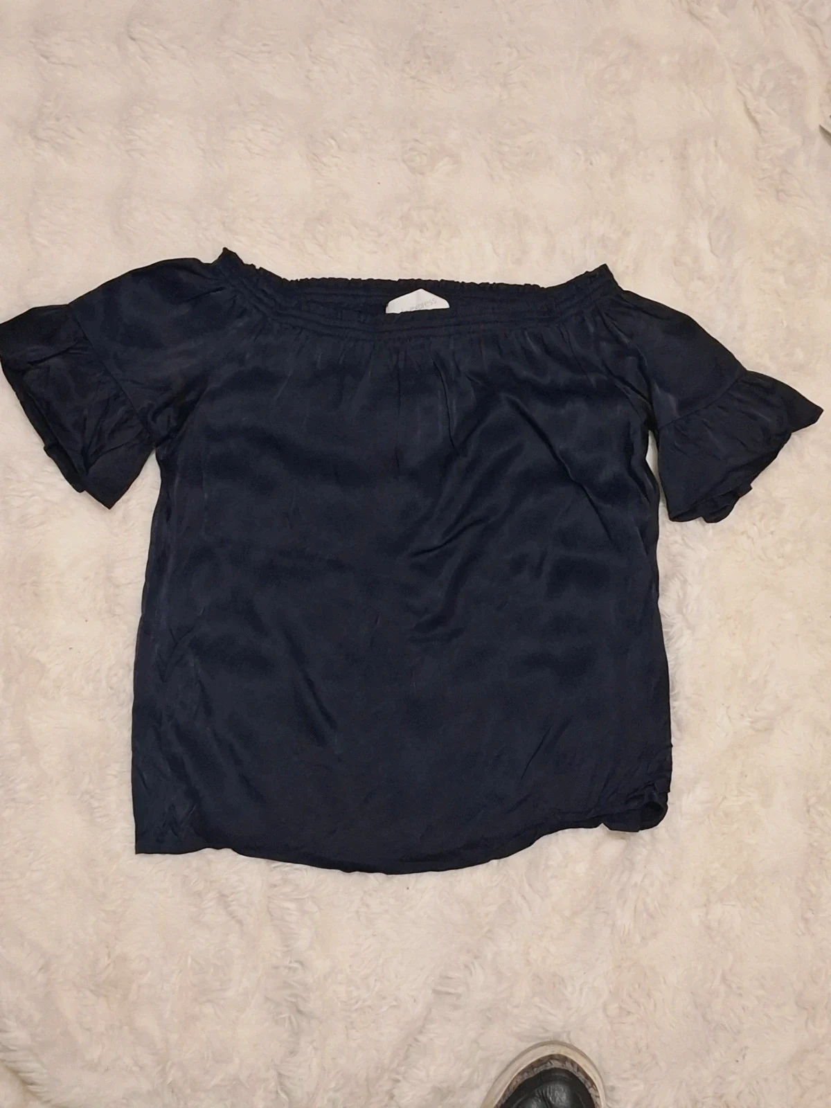 Top / Blouse Bleu Marine Épaules Dénudées Sud Express T.S / S