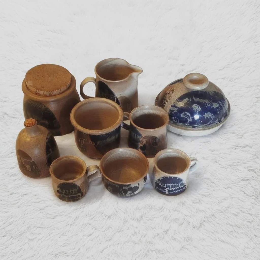Service de vaisselle artisanal en grès émaillé