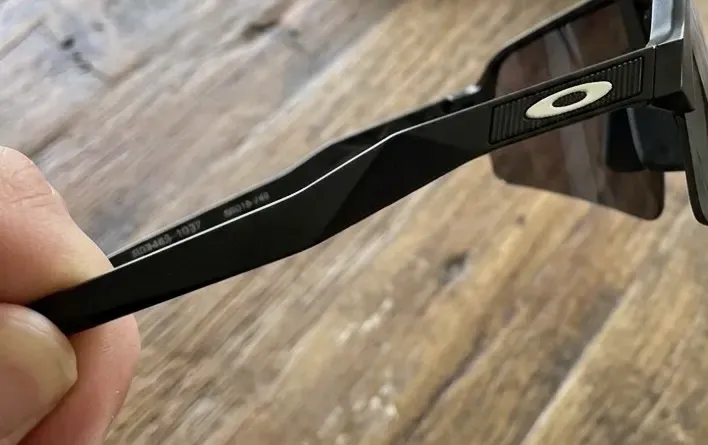 Lunettes de soleil sport iridescent – Oakley – noir et turquoise 4
