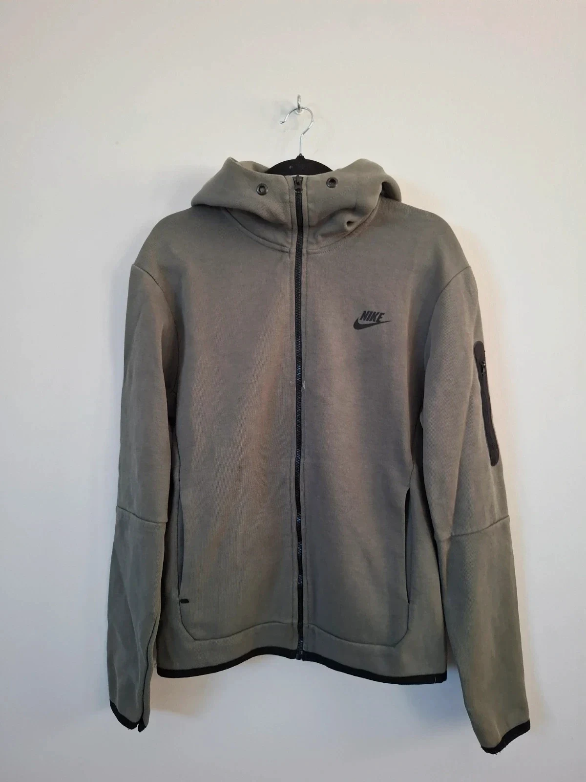 Sudadera Nike Tech Fleece Caqui / Verde Oliva – Nike – taille M