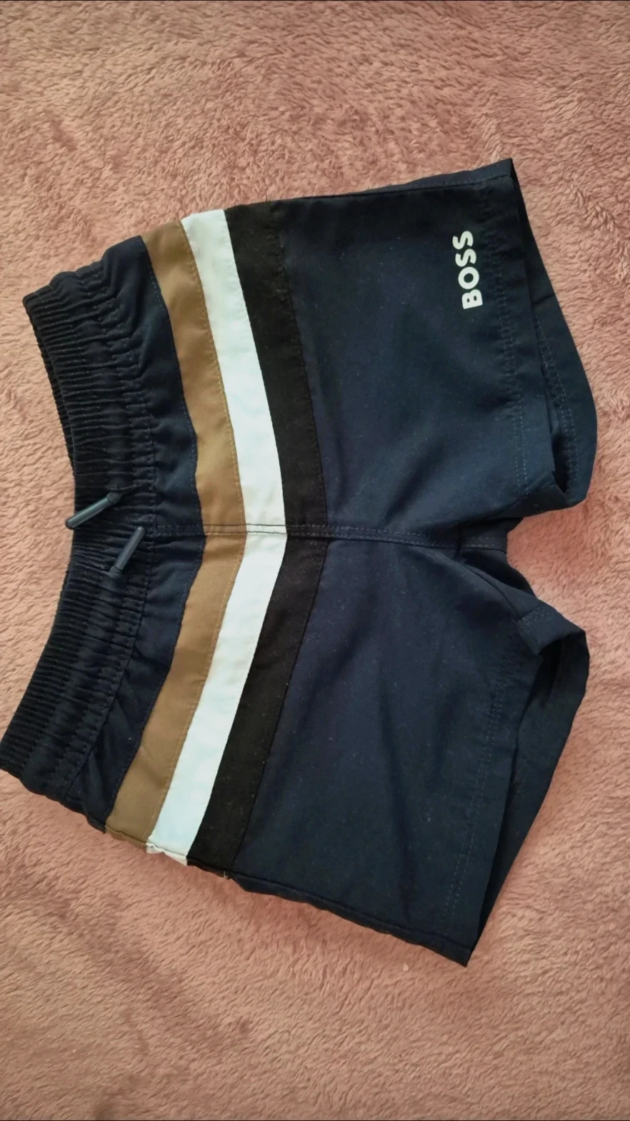 Short de sport BOSS noir