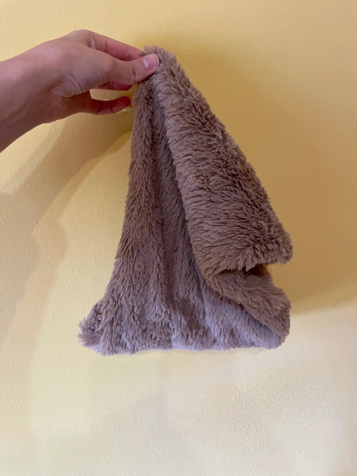 Braga de Cuello Peluche Marrón - Extra Suave 2