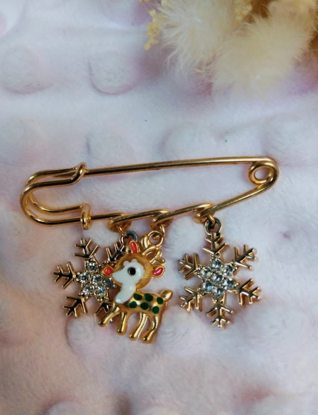 Broche épingle de Noël, dorée, strass – handmade
