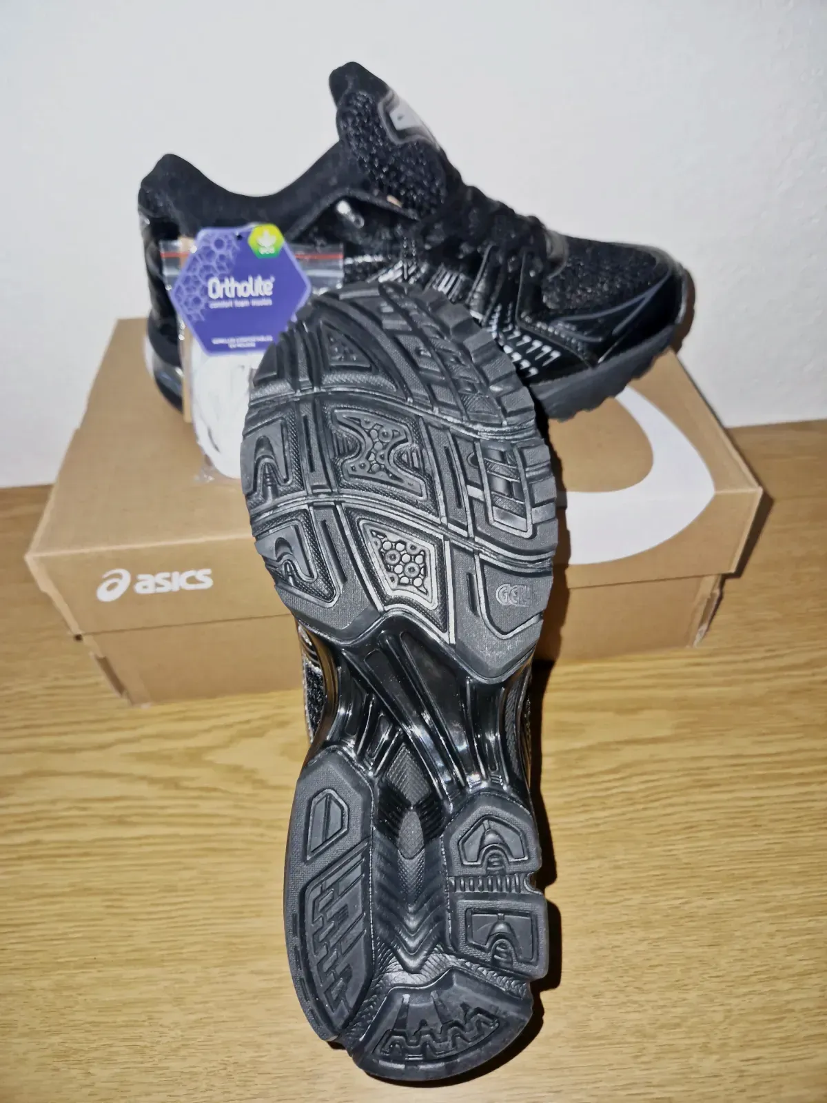Asics Gel kayano 14 UK 7 black/silver – Asics – black/silver – taille UK 7 5