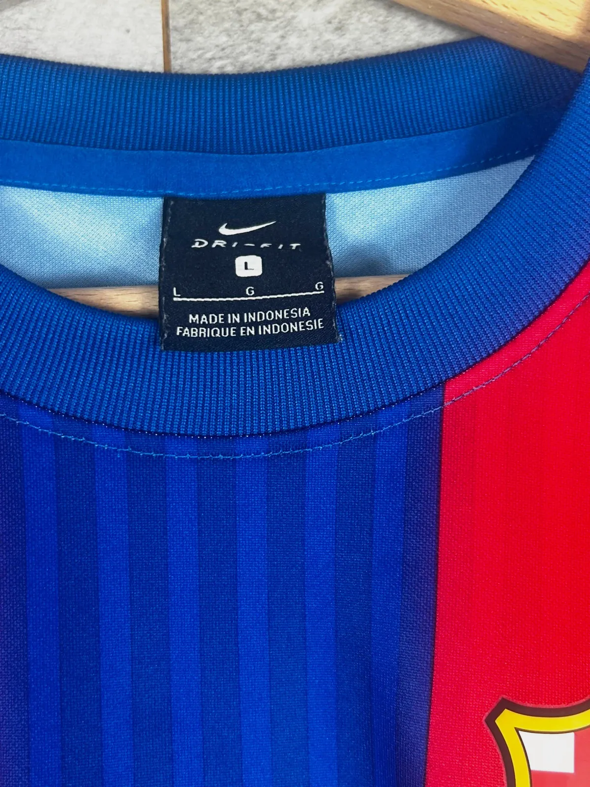 Nike homme FC Barcelona 2016 2017 taille L maillot domicile Dri-FIT sponsorless bleu rouge – Nike – taille L 4