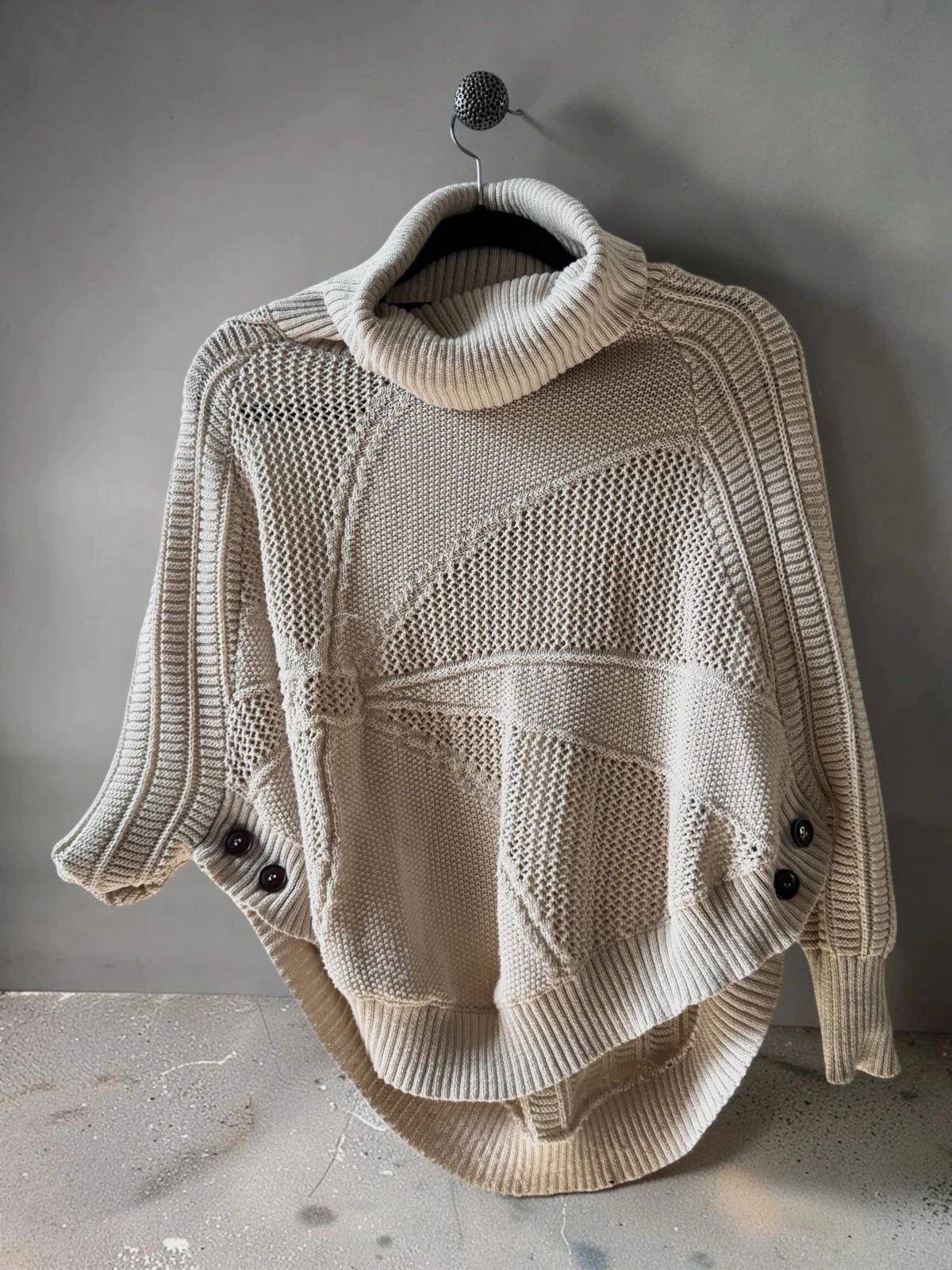 Pull col roulé beige cape poncho oversize maille vintage taille 2