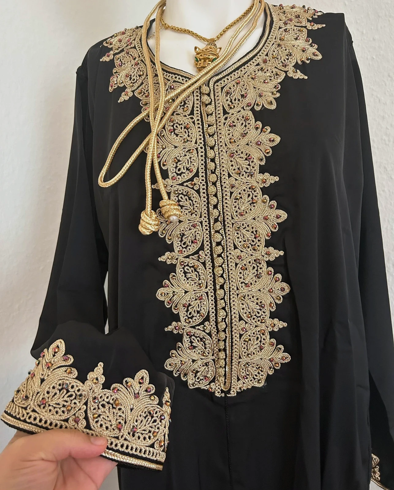 Caftan crêpe de soie haute qualité avec ceinture