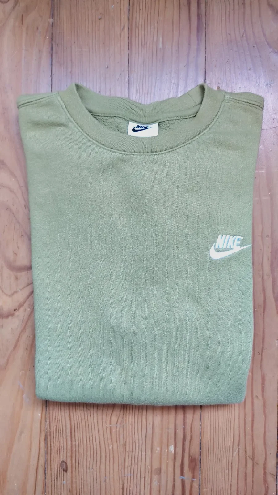 Sweatshirt Nike vert kaki col rond