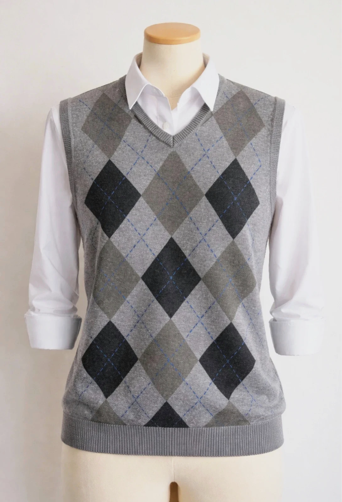 Pull sans manches gris motif losanges – style preppy chic – penout – taille S