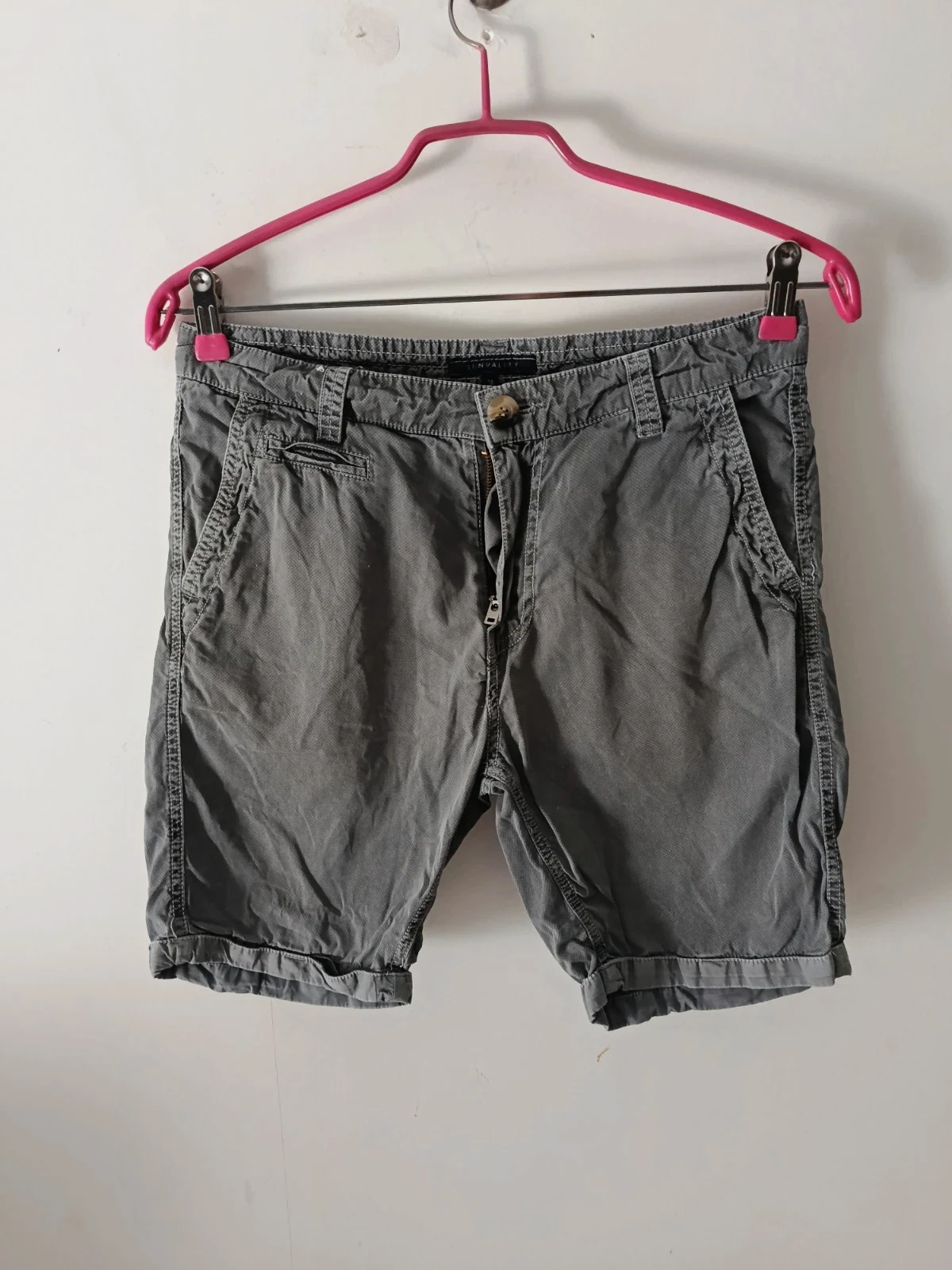 💛Je vends ce short Sunvalley de couleur gris💛