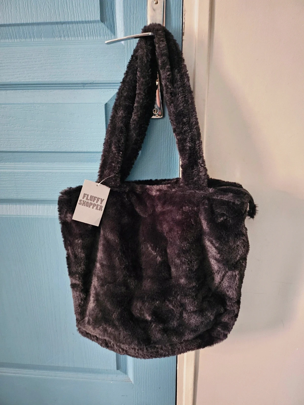 Shoulder bag