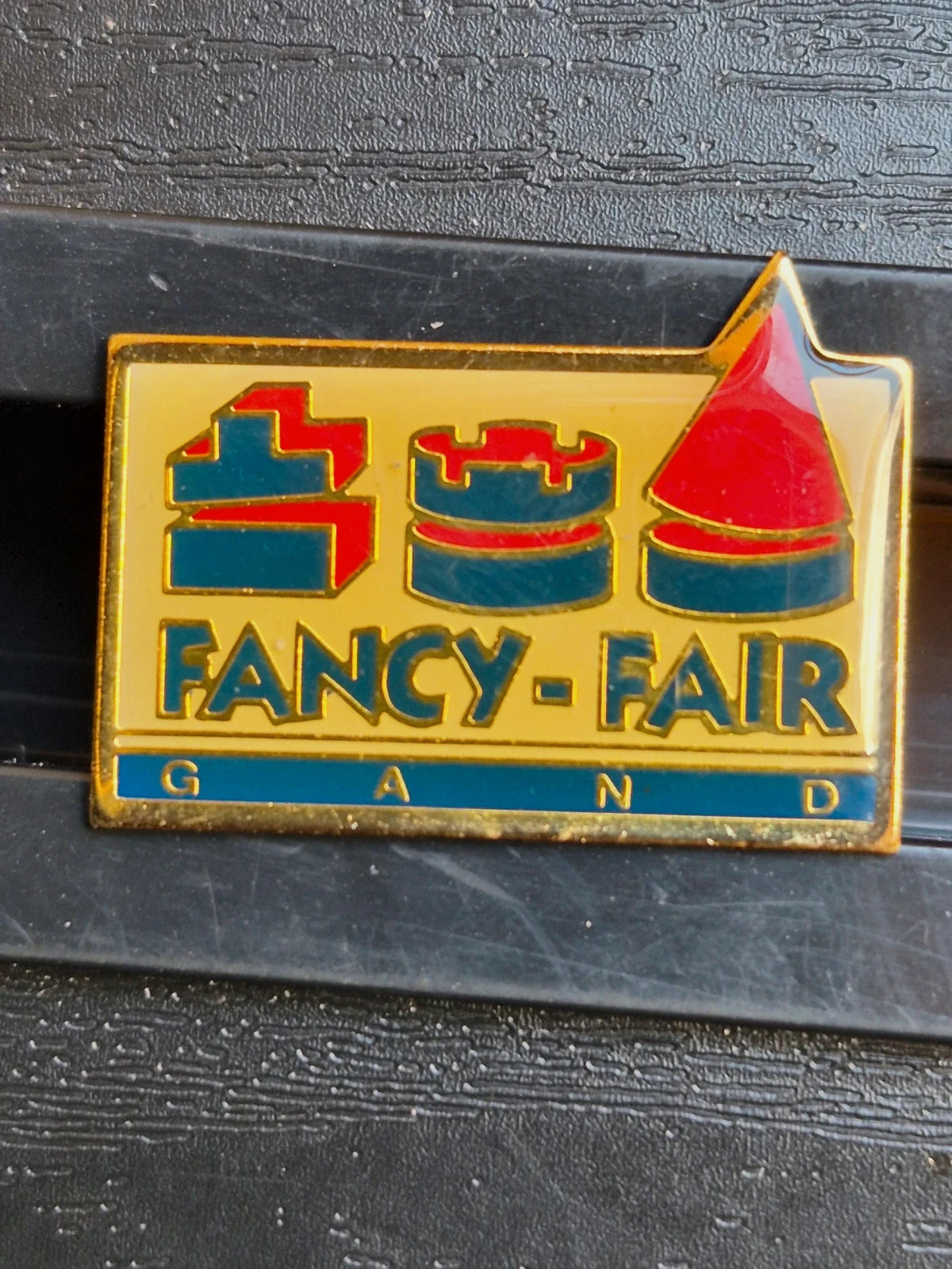 Pin's Vintage Fancy-Fair GAND (Belgique) - Collector