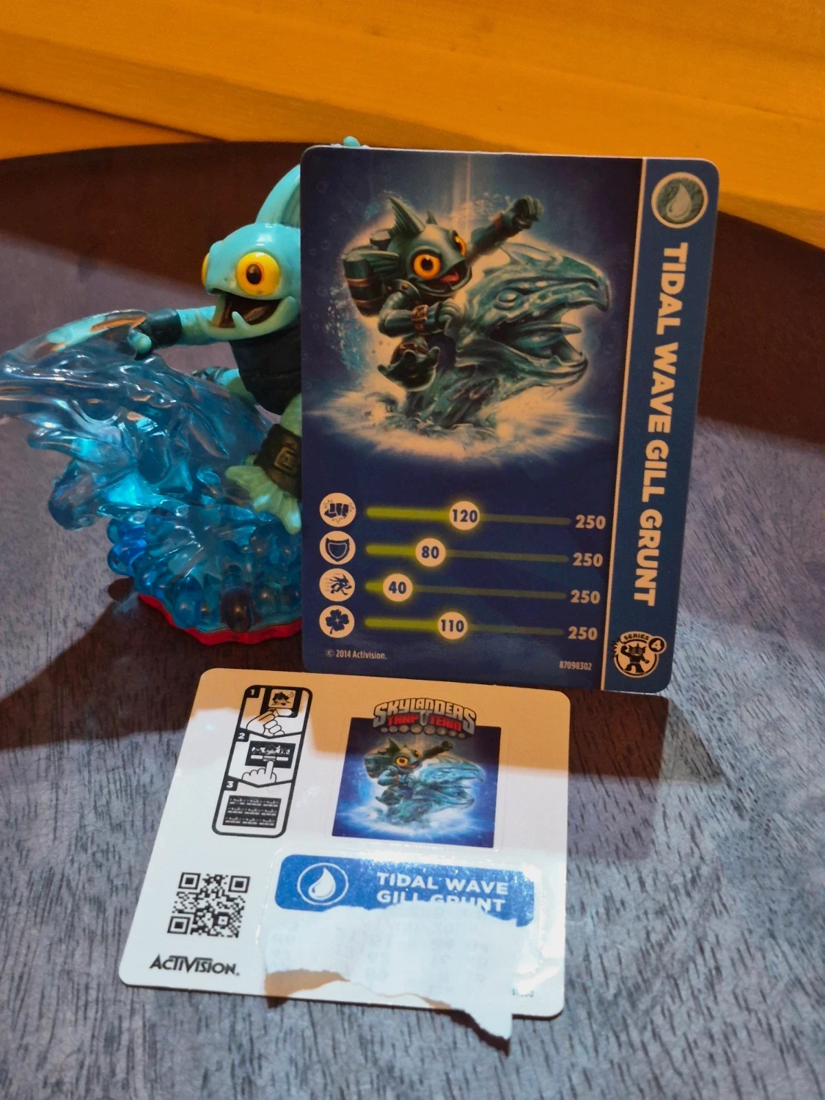 Figurine Skylanders Trap Team - Tidal Wave Gill Grunt (Série 4)