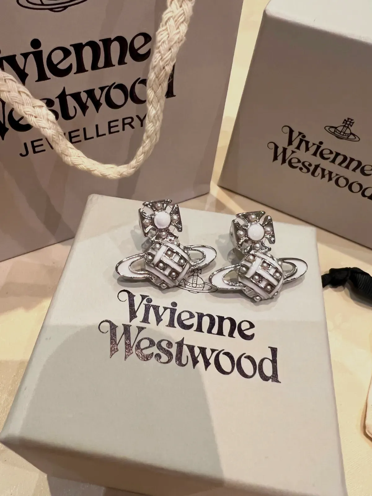Boucles d'oreilles Vivienne Westwood orb argentées – Vivienne Westwood – argenté – taille Taille unique 4