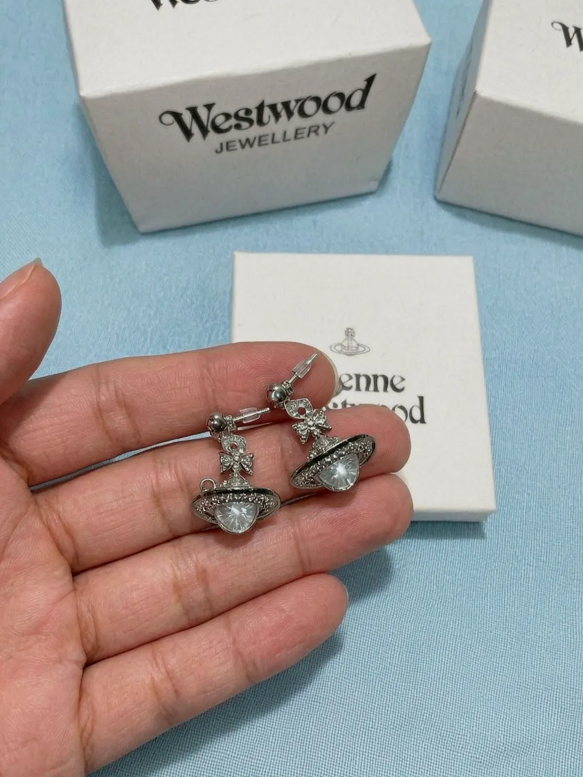 Boucles d'oreilles disco strass argent – Vivienne WestWood – argent 2