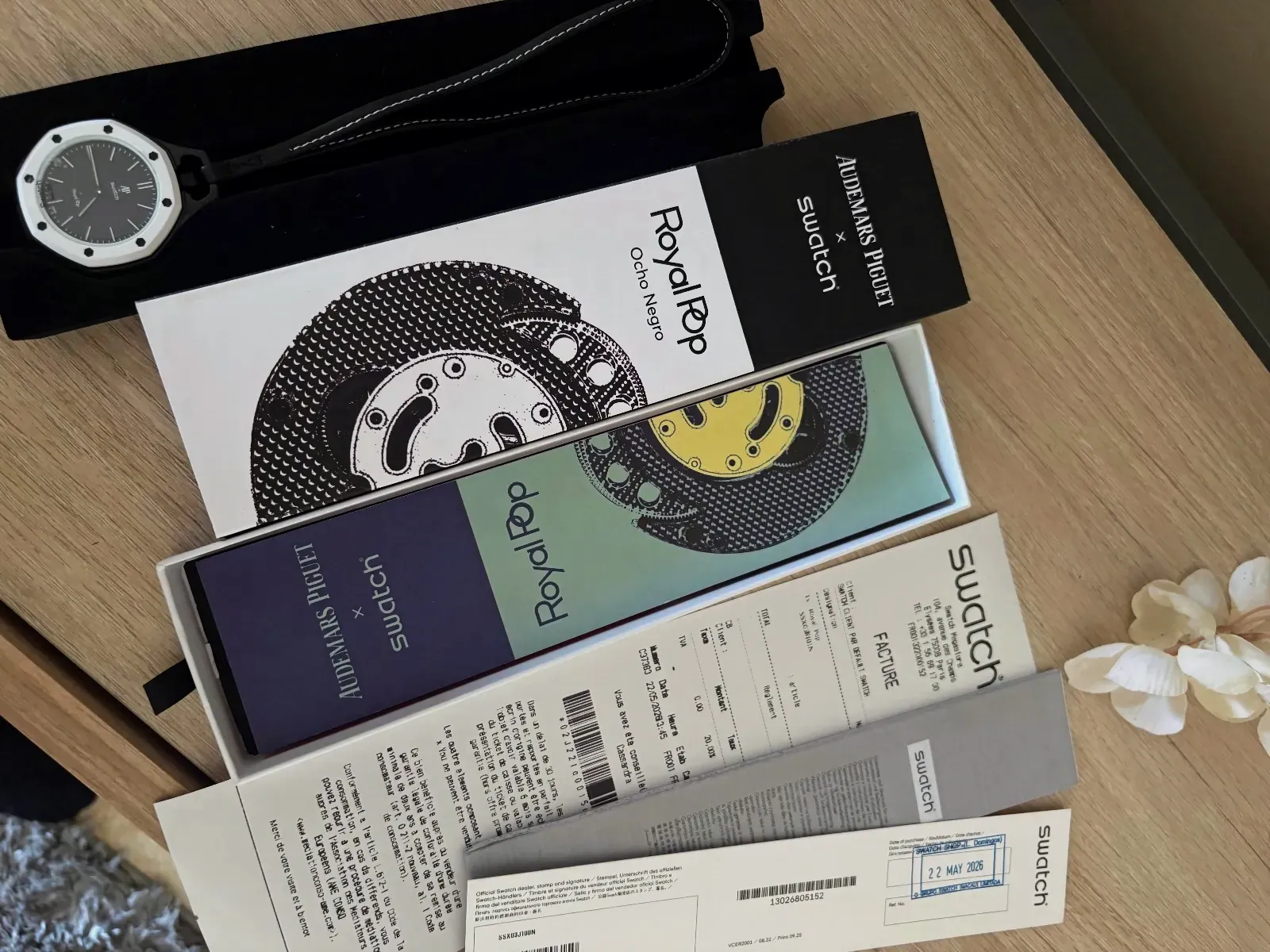 Montre Swatch x Audemars Piguet Royal Oak Ocho Negro – Swatch – noir et blanc – taille L 5