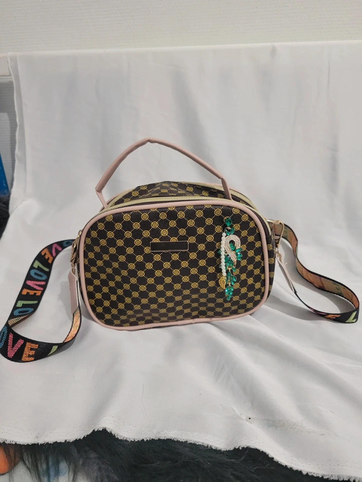 Sac à main bandoulière très bon état en PU