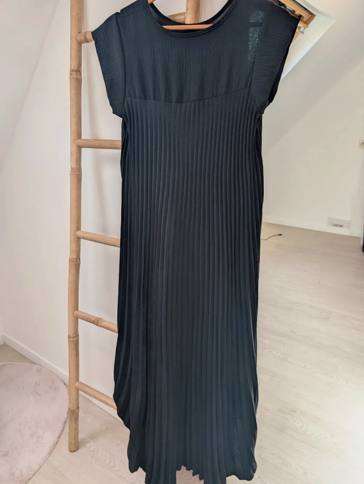 Ensemble palazzo + haut long noir plissé TU – Italia Independent – taille Taille unique 5