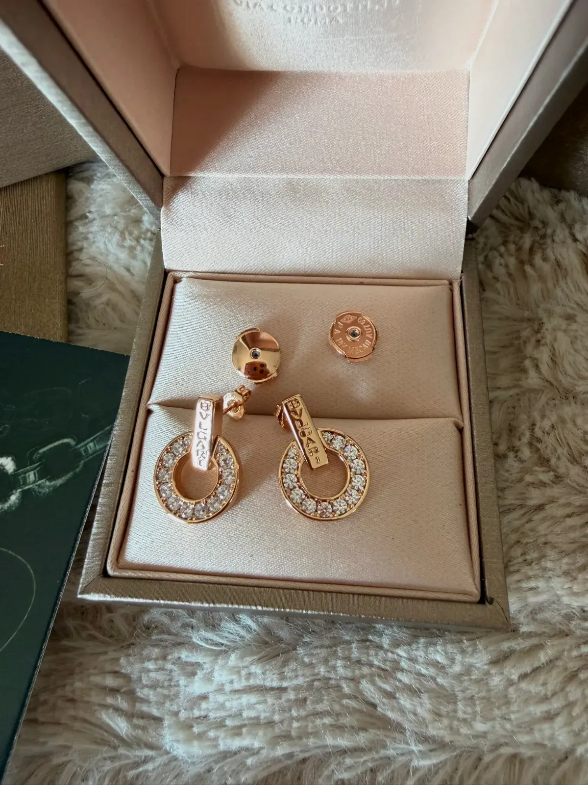 Boucles d'oreilles Bulgari Roma dorées – Bulgari – or rose 9