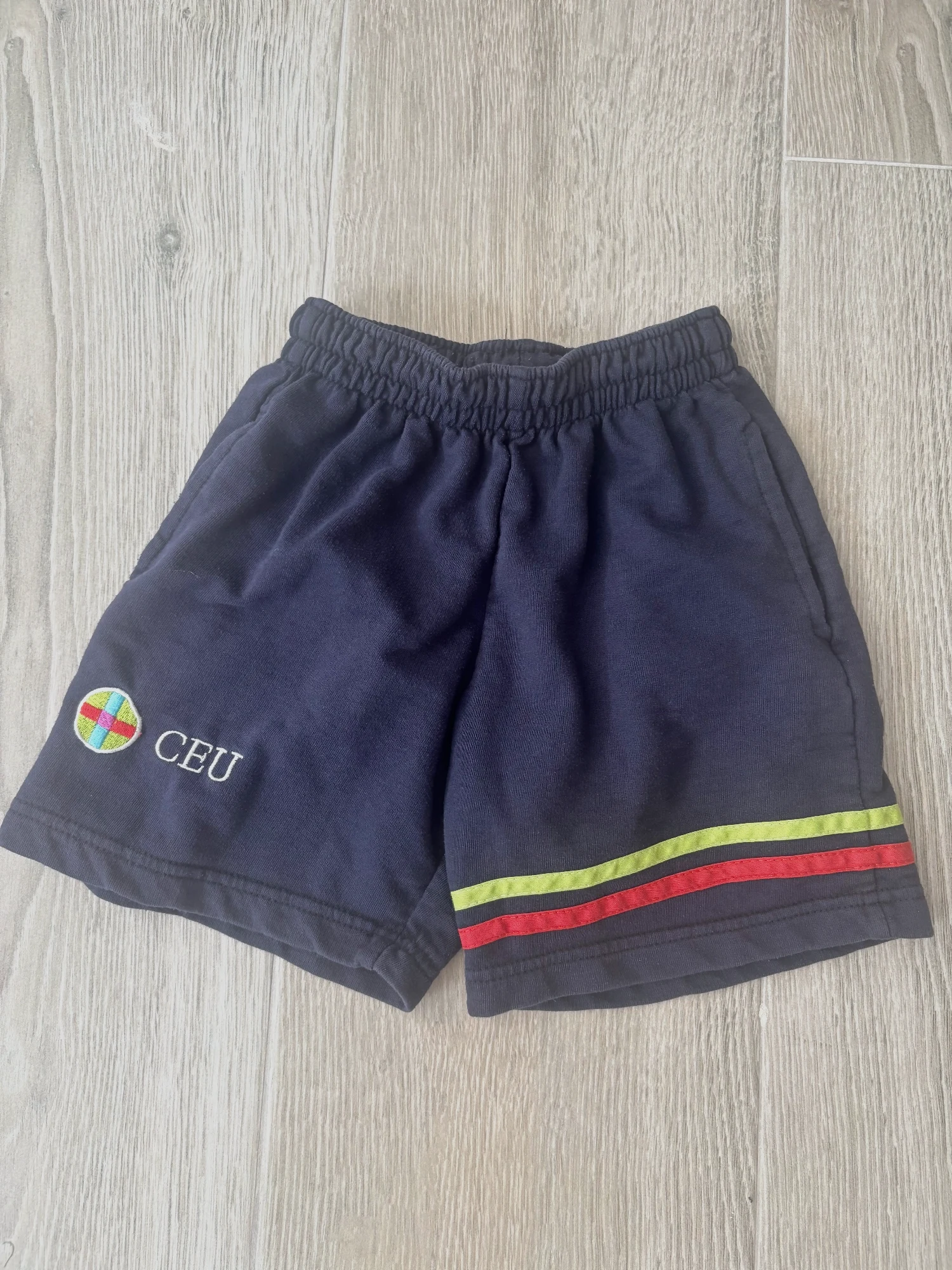 Bermuda uniforme CEU T6