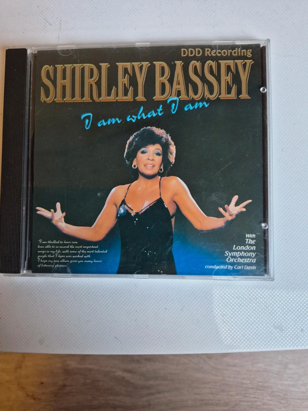 Cd audio shirley bassey ( i am what i am)