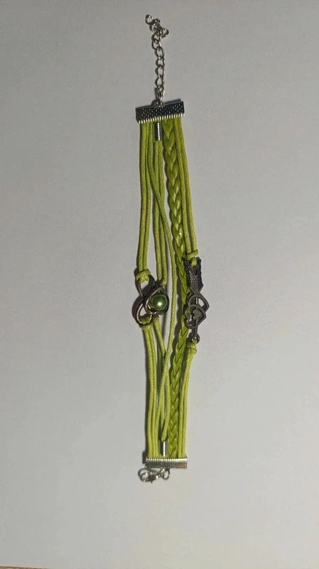 Pulsera verde – No Label 2