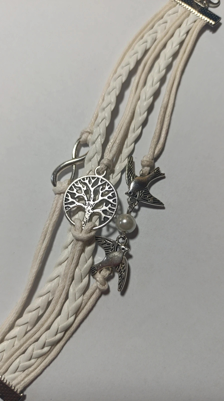 Pulsera blanca – No Label 4