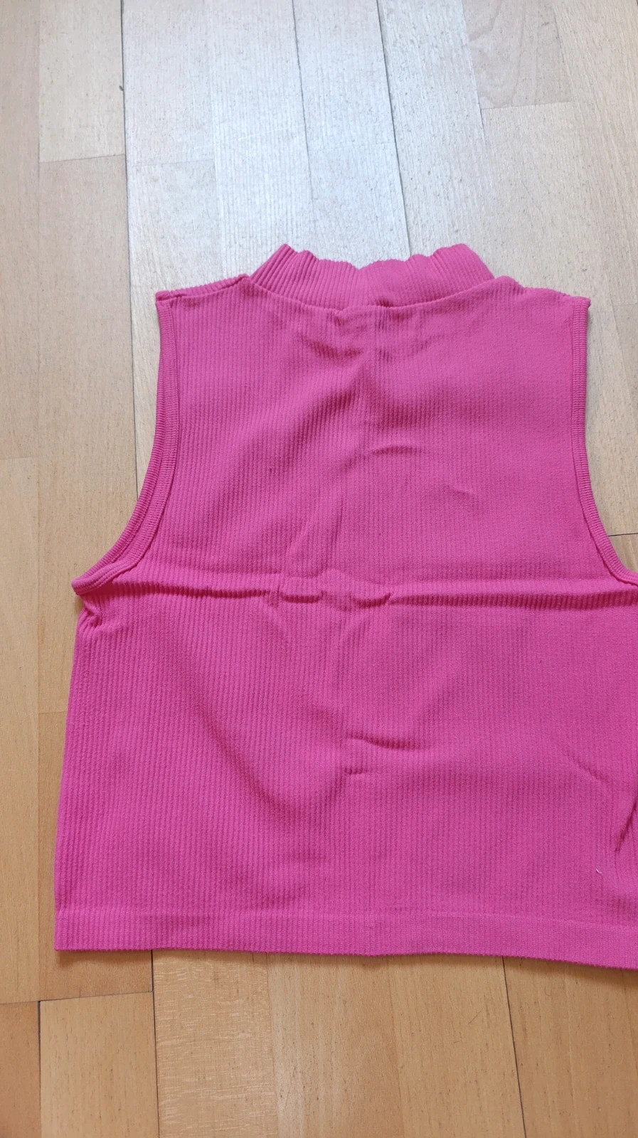 Top rosa neón – Stradivarius – taille L / 40 / 12 5