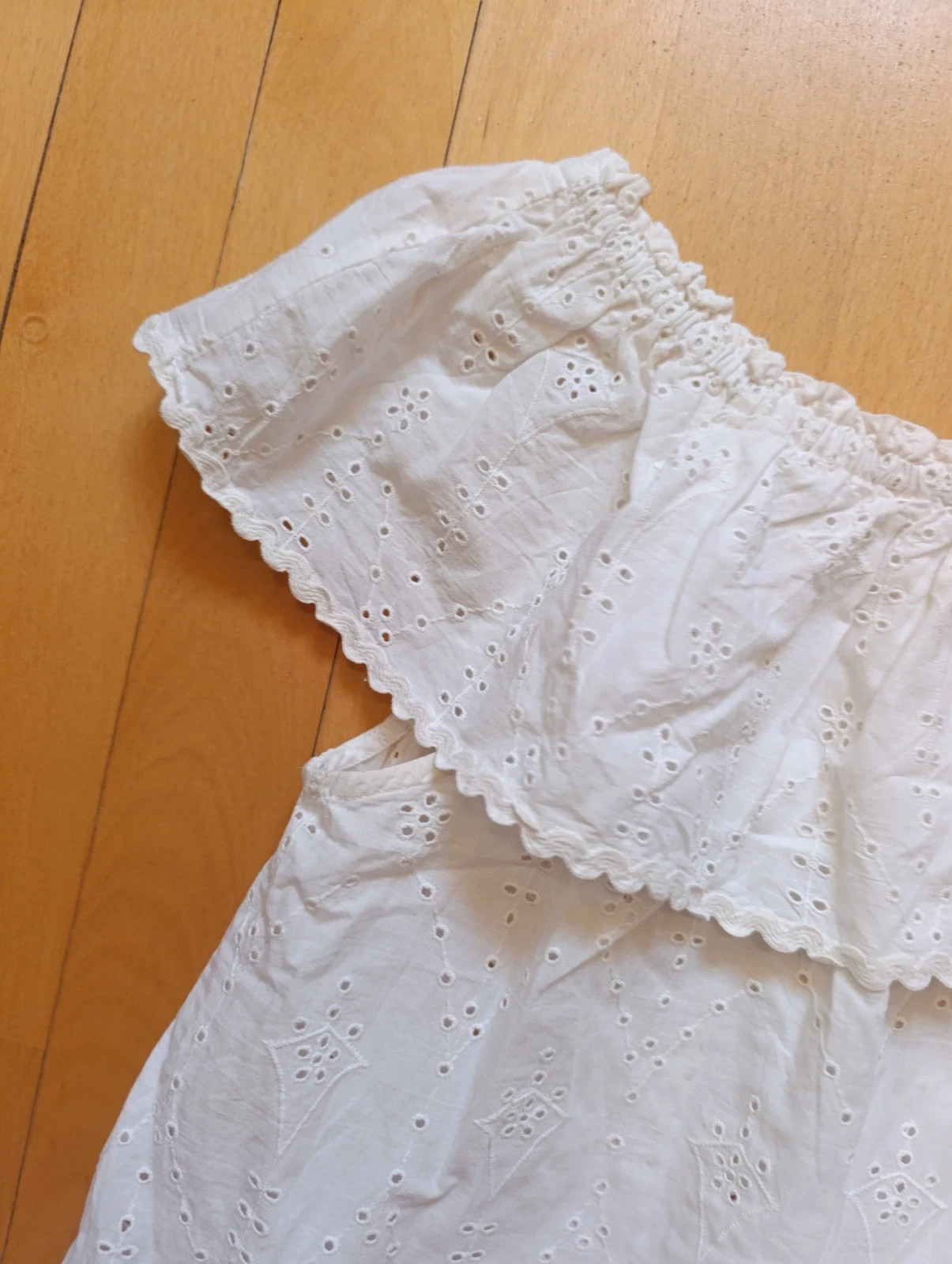 Blusa blanca sin hombros – Sfera – taille L / 40 / 12 3