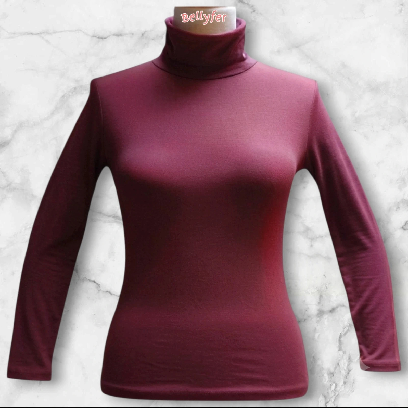 Camiseta de mangas largas con cuello alto
